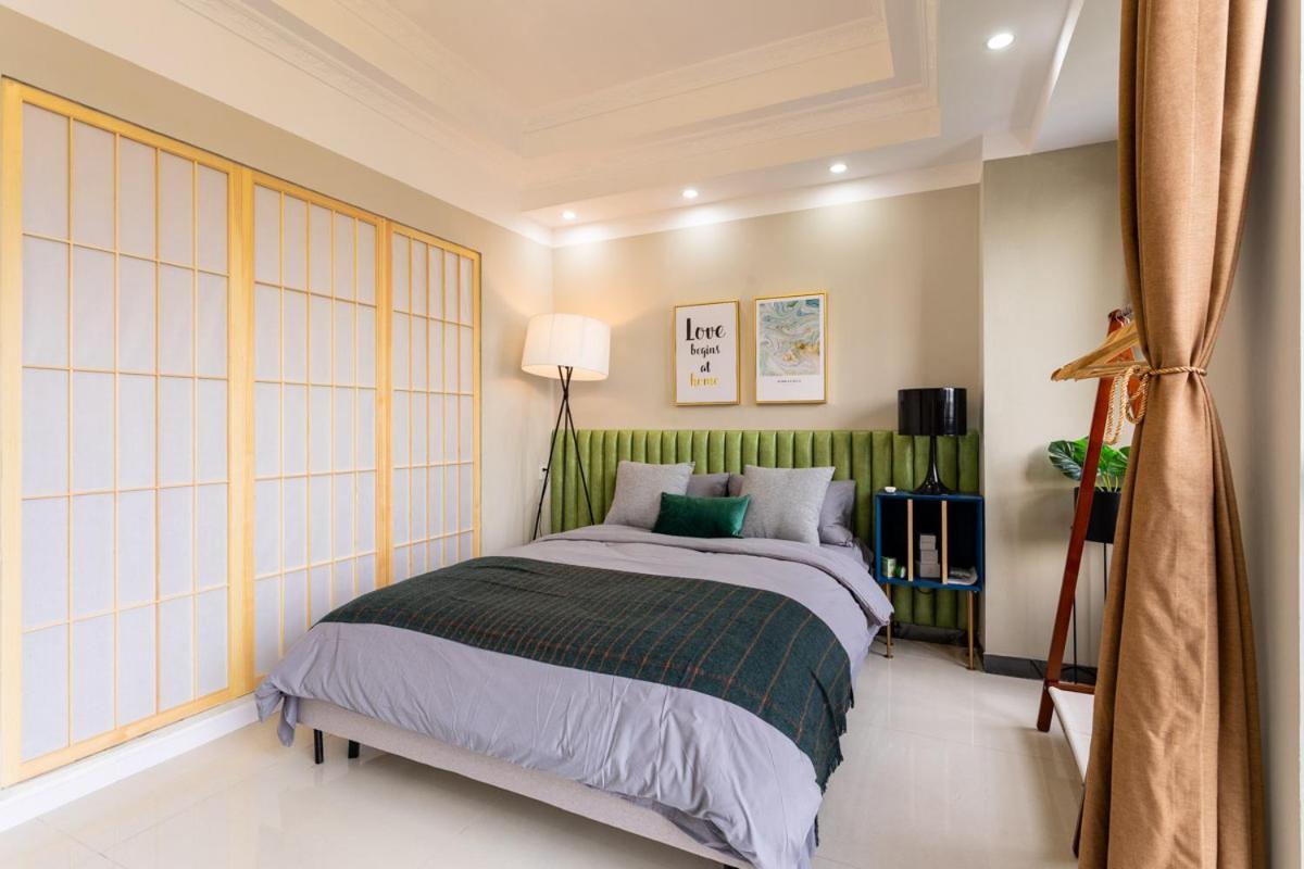 Wuhan Hongshan-Guanggu Square- Locals Apartment 00157650 Εξωτερικό φωτογραφία